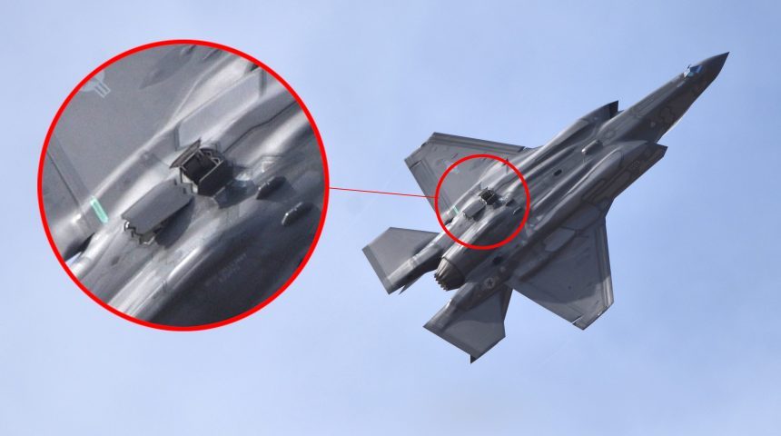 F-35 countermeasure decoy door